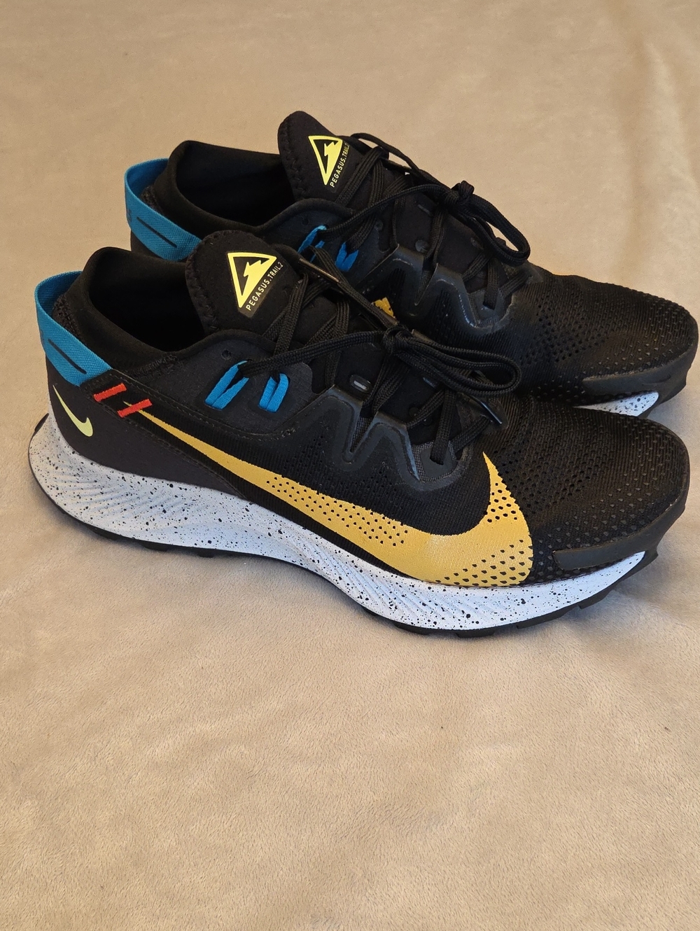 Immaculate Nike Pegasus Trial 2, Size 10.5, Black & Gold
